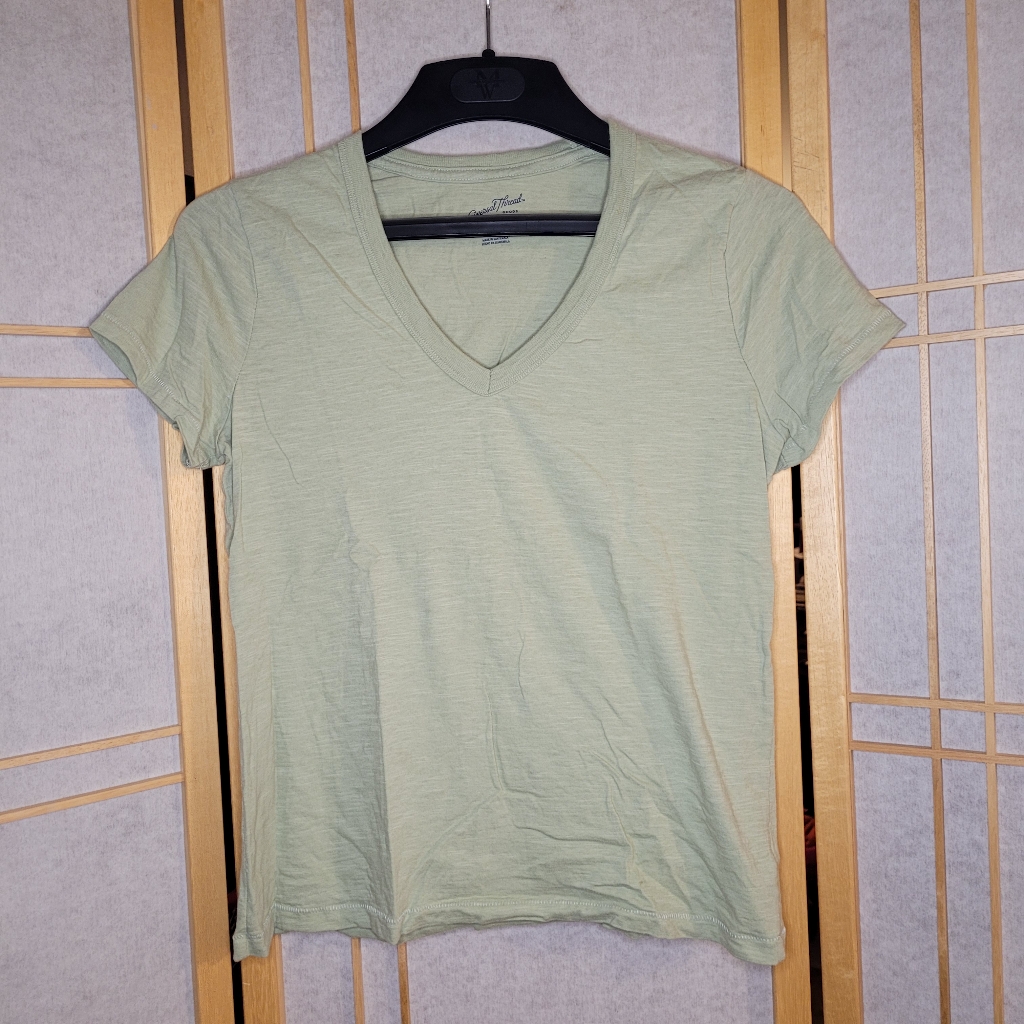 Universal Thread Tshirt Small